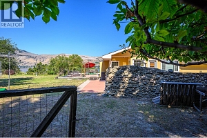 7848 Okanagan Landing Bench Road - Photo 26