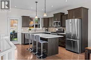 311 Poonian Street - Photo 10