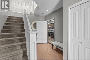 311 Poonian Street - Photo 18