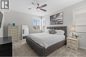 311 Poonian Street - Photo 28