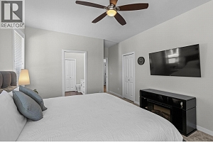311 Poonian Street - Photo 29