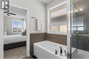 311 Poonian Street - Photo 31