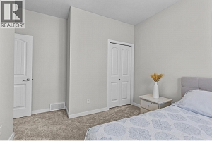311 Poonian Street - Photo 34