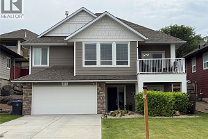 311 Poonian Street - Photo 41