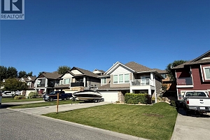 311 Poonian Street - Photo 5