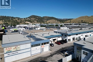 1060 Leathead Road Unit# 8A - Photo 3