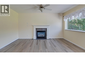 653 6th Street - Photo 10