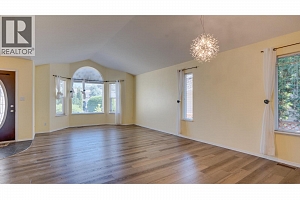 653 6th Street - Photo 11