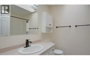 653 6th Street - Photo 16