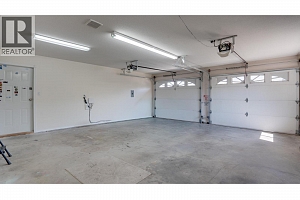 653 6th Street - Photo 25