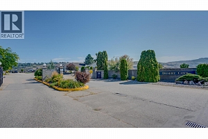 653 6th Street - Photo 33