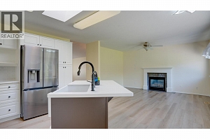 653 6th Street - Photo 9