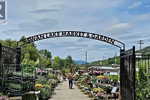 7920 Highland Road - Photo 2