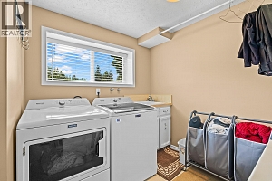 1085 Tamarack Drive - Photo 36