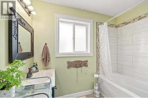 5749 MacKenzie Road - Photo 25