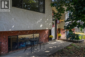 3478 Lockhart Crescent - Photo 4