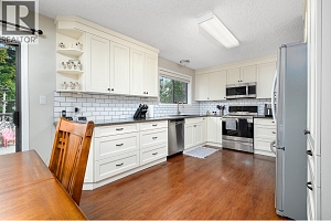 3478 Lockhart Crescent - Photo 7