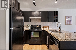 1093 Sunset Drive Unit# 307 - Photo 6