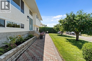 1175 Hillcrest Road - Photo 3