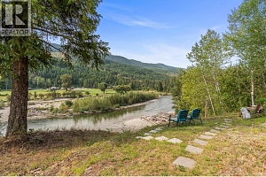 995 Shuswap River Drive - Photo 12