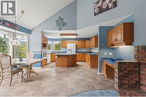 995 Shuswap River Drive - Photo 30