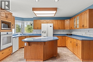 995 Shuswap River Drive - Photo 31