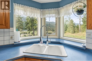 995 Shuswap River Drive - Photo 36