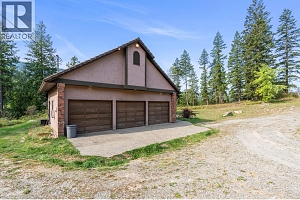 995 Shuswap River Drive - Photo 4