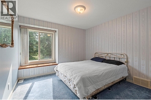 995 Shuswap River Drive - Photo 46