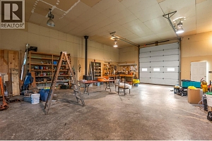 995 Shuswap River Drive - Photo 55