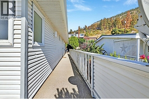 3715 Lornell Crescent - Photo 35