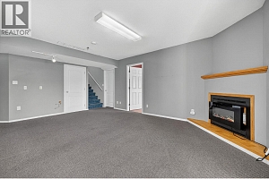 3715 Lornell Crescent - Photo 42