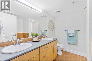 457 West Avenue Unit# 111 - Photo 29