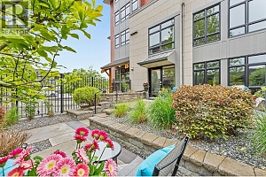 457 West Avenue Unit# 111 - Photo 36