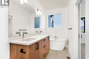 7735 OKANAGAN HILLS Boulevard Unit# 66 - Photo 21