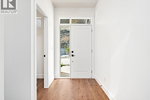 7735 OKANAGAN HILLS Boulevard Unit# 66 - Photo 8