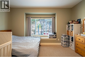 3774 Glover Avenue - Photo 33