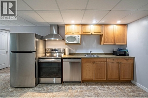 3774 Glover Avenue - Photo 40