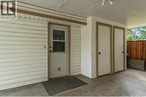 3900 17 Street - Photo 4