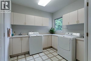 1061 Avondale Place - Photo 31