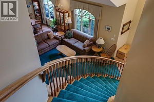 1061 Avondale Place - Photo 32