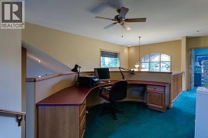 1061 Avondale Place - Photo 33