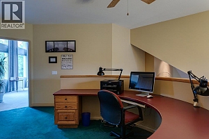 1061 Avondale Place - Photo 34