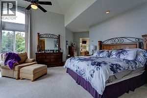 1061 Avondale Place - Photo 35