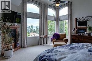 1061 Avondale Place - Photo 37