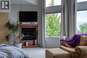 1061 Avondale Place - Photo 39