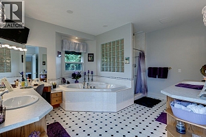 1061 Avondale Place - Photo 43