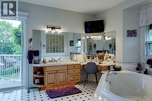 1061 Avondale Place - Photo 44