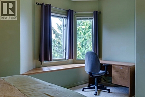 1061 Avondale Place - Photo 49