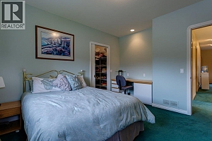 1061 Avondale Place - Photo 54